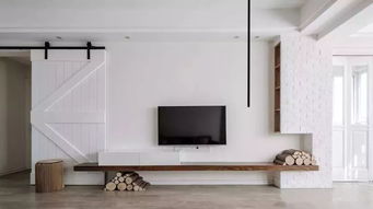 电视背景墙别空着，2019年这样装，美观实用两不误